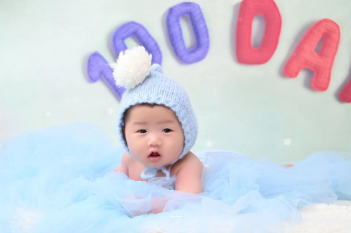 三沙四个月宝宝老吐奶